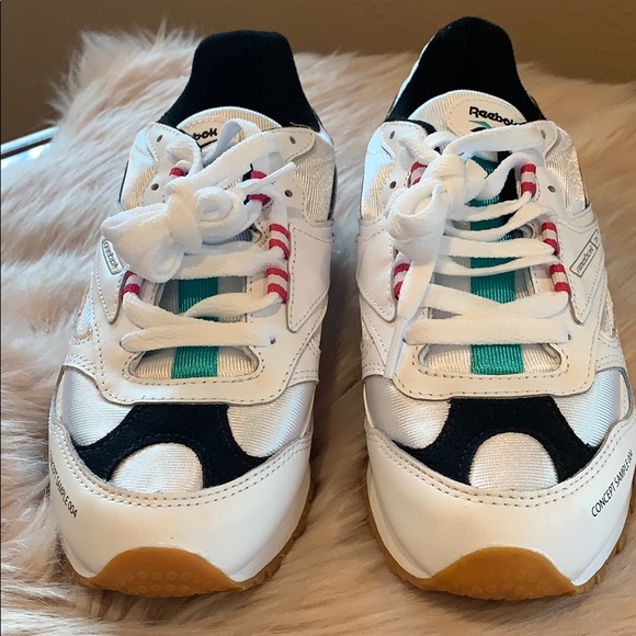 Women’s Reebok Classic Leather Altered size 7.5 - Picture 2 of 4